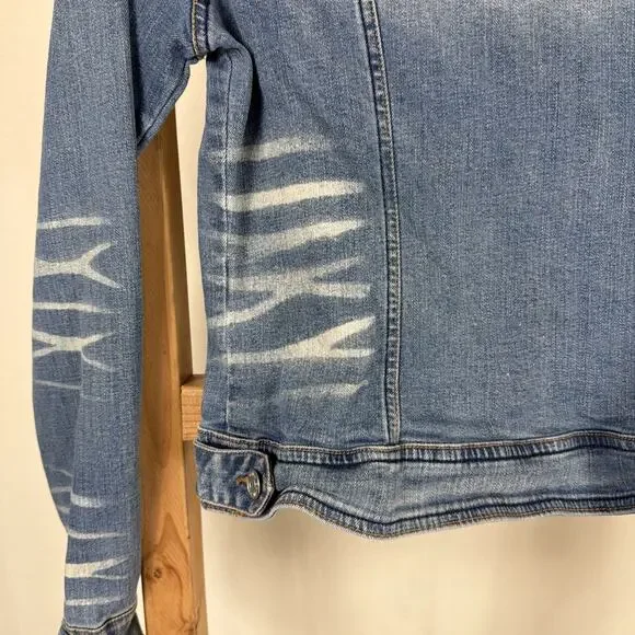 Ashley Vintage Charm Bleached Details Button Up Denim Jean Jacket #1245 Sizes L - Picture 6 of 7